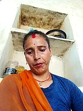 Snapshot of Arti13A chatting on July 3, 10:22 am Arti13A online show from July 3, 10:22 am