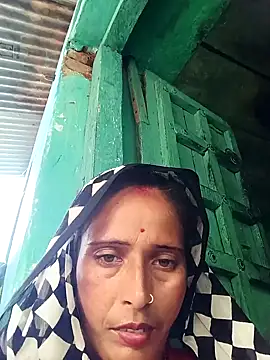 Snapshot of Arti13A chatting on July 5, 12:59 am Arti13A online show from July 5, 12:59 am