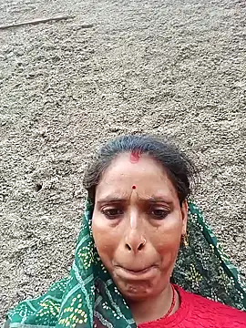 Snapshot of Arti13A chatting on July 17, 1:47 am Arti13A online show from July 17, 1:47 am