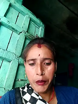 Snapshot of Arti13A chatting on June 4, 12:43 pm Arti13A online show from June 4, 12:43 pm