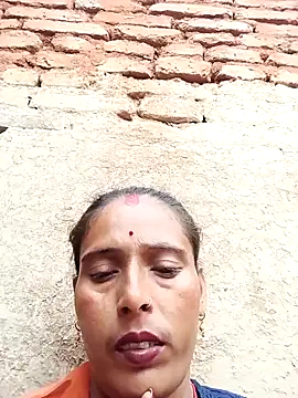 Snapshot of Arti13A chatting on June 26, 12:05 am Arti13A online show from June 26, 12:05 am