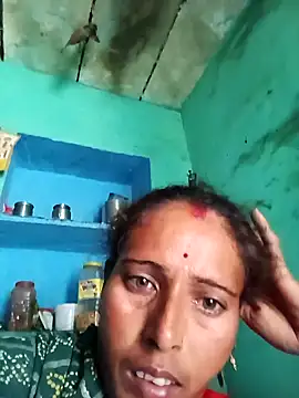 Snapshot of Arti13A chatting on July 13, 1:05 am Arti13A online show from July 13, 1:05 am