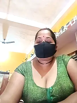 Snapshot of Hote_baby_ chatting on September 15, 5:52 am Hote baby online show from September 15, 5:52 am