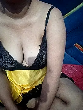 Lusty-radhika online show from September 9, 11:36 pm