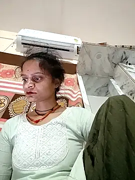 Snapshot of Sonam_dhakad chatting on April 1, 11:56 pm Sonam dhakad online show from April 1, 11:56 pm