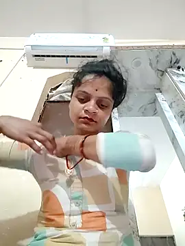 Snapshot of Sonam_dhakad chatting on February 19, 1:13 am Sonam dhakad online show from February 19, 1:13 am