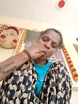 Snapshot of Sonam_dhakad chatting on April 13, 8:18 am Sonam dhakad online show from April 13, 8:18 am