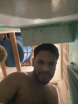 spiderfindom online show from May 28, 8:04 pm
