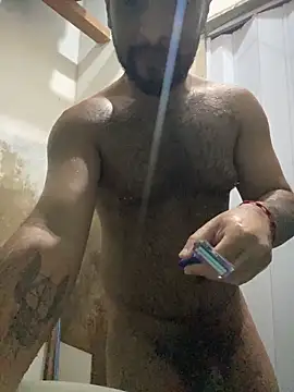spiderfindom online show from June 3, 11:42 pm