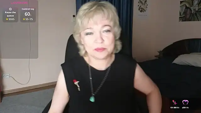 Snapshot of Rosette_Pricky chatting on October 15, 7:33 pm Rosette Pricky online show from October 15, 7:33 pm