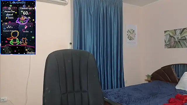 Snapshot of Rosette_Pricky chatting on October 5, 5:47 pm Rosette Pricky online show from October 5, 5:47 pm