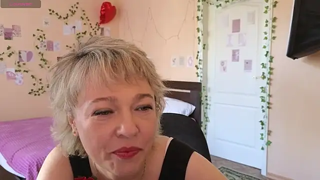 Rosette Pricky online show from May 22, 1:31 pm