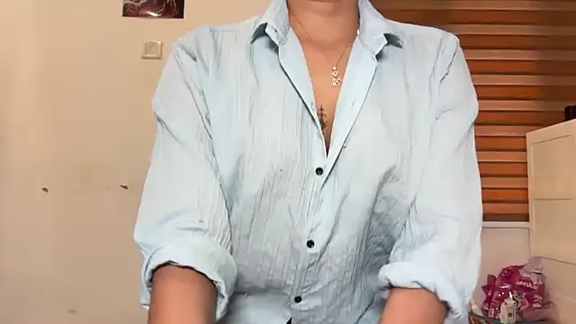 LucytheDevilQueen online show from March 3, 4:08 am