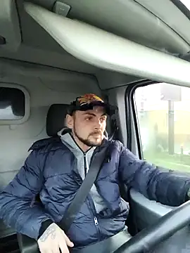 papichulo0099 online show from December 18, 6:29 am