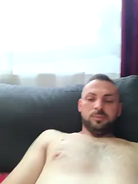 papichulo0099 online show from May 3, 4:28 am