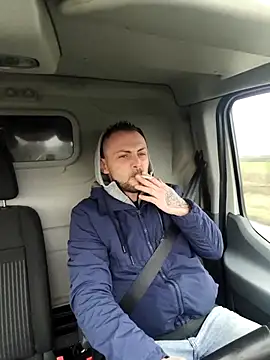 papichulo0099 online show from February 16, 6:23 am