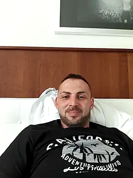 papichulo0099 online show from May 5, 5:54 am