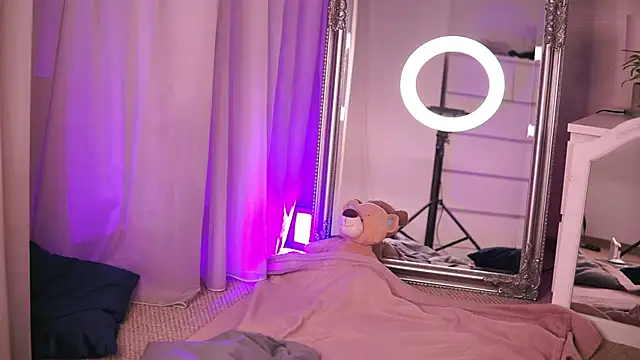 ChloeObril online show from October 24, 3:16 am