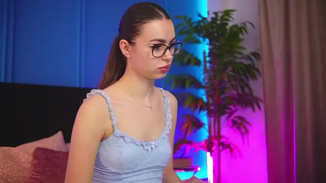 alexxisrae online show from November 30, 4:13 am