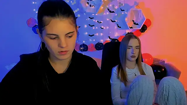 lizzie boom online show from October 27, 10:33 pm