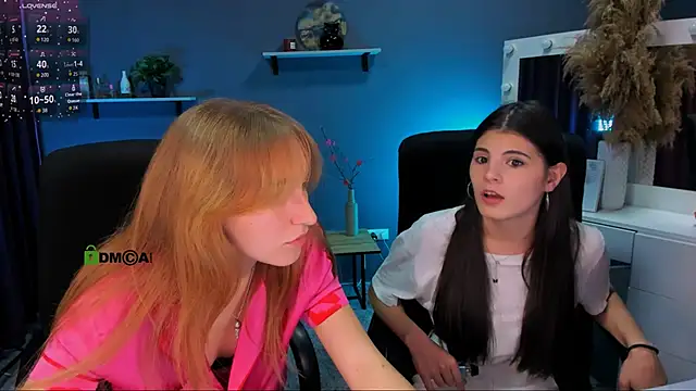 lizzie boom online show from September 26, 7:43 pm