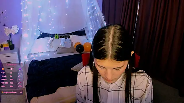 lizzie boom online show from November 5, 12:47 am