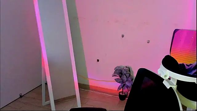 Sandra Curly online show from December 16, 10:25 pm