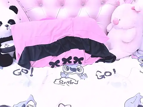 Snapshot of _ly__ chatting on February 11, 2:33 am ly online show from February 11, 2:33 am