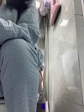 Snapshot of cgooh-611 chatting on October 20, 12:13 am cgooh-611 online show from October 20, 12:13 am