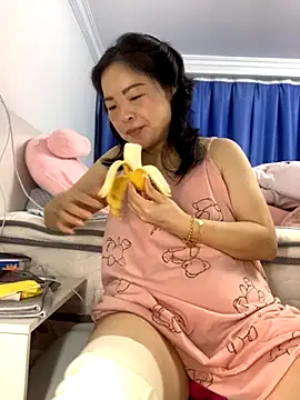 Snapshot of cgooh-611 chatting on November 10, 3:17 pm cgooh-611 online show from November 10, 3:17 pm