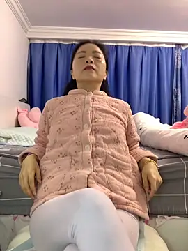 Snapshot of cgooh-611 chatting on February 2, 5:17 am cgooh-611 online show from February 2, 5:17 am