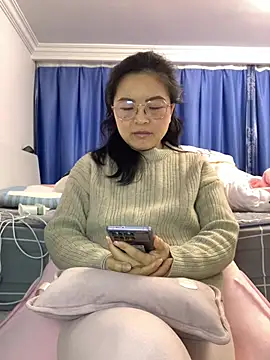 Snapshot of cgooh-611 chatting on February 12, 7:52 am cgooh-611 online show from February 12, 7:52 am