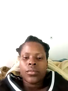 Snapshot of Caramelchick01 chatting on October 12, 1:12 pm Caramelchick01 online show from October 12, 1:12 pm