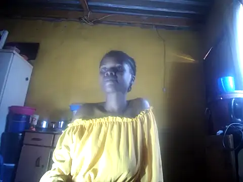 Snapshot of Caramelchick01 chatting on October 10, 9:54 am Caramelchick01 online show from October 10, 9:54 am