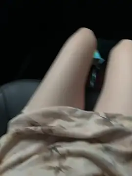 littleqiu online show from May 21, 11:51 am