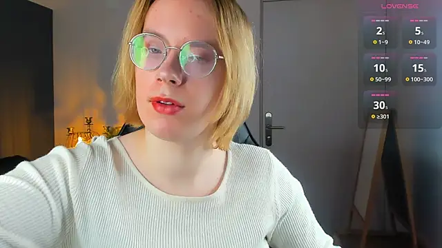 Snapshot of Amanda_Butlerr chatting on October 19, 12:08 pm Amanda Butlerr online show from October 19, 12:08 pm