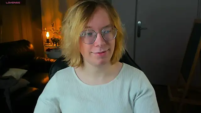 Amanda Butlerr online show from November 30, 2:51 pm