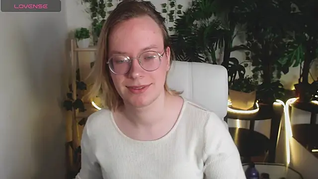 Snapshot of Amanda_Butlerr chatting on December 14, 10:32 am Amanda Butlerr online show from December 14, 10:32 am