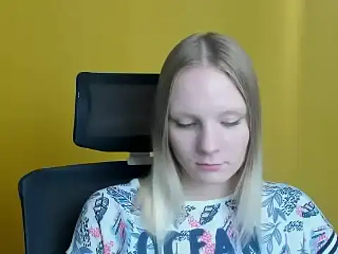 Snapshot of Kassandra_XX chatting on September 23, 11:17 am Kassandra XX online show from September 23, 11:17 am