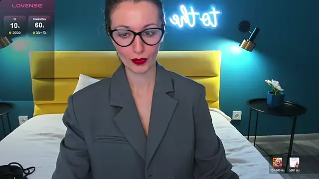 Snapshot of Joan_Nelson chatting on February 3, 2:53 am Joan Nelson online show from February 3, 2:53 am