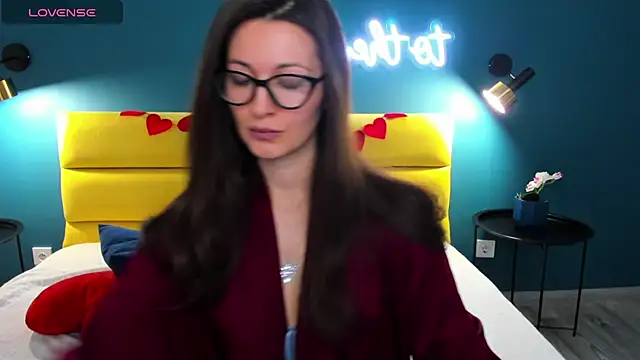 Snapshot of Joan_Nelson chatting on February 9, 1:25 am Joan Nelson online show from February 9, 1:25 am