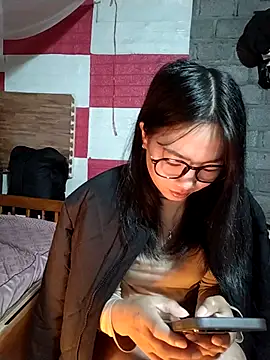 AAANINE22 online show from November 1, 2:18 am