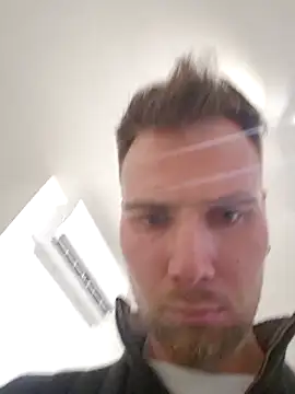 mrlyuis online show from November 18, 3:26 pm