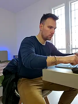 Snapshot of mrlyuis chatting on January 8, 11:49 am mrlyuis online show from January 8, 11:49 am