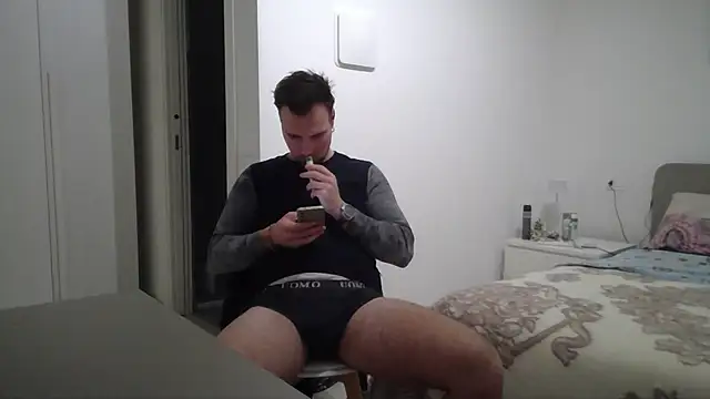 mrlyuis online show from February 14, 5:02 pm