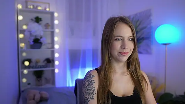 Snapshot of Cindy_Grey chatting on October 27, 7:26 pm Cindy Grey online show from October 27, 7:26 pm