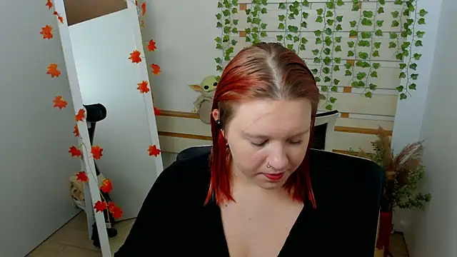 ScarletVixen  online show from October 12, 6:42 pm