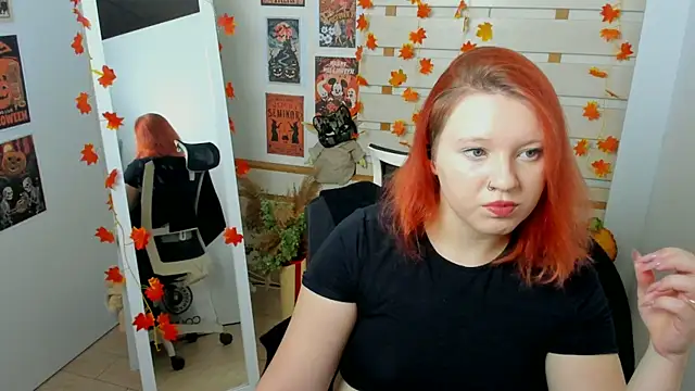 ScarletVixen  online show from October 18, 6:32 pm