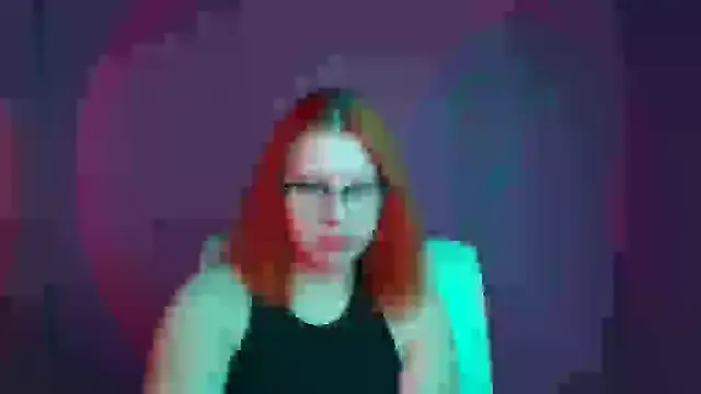 ScarletVixen  online show from September 25, 5:30 pm