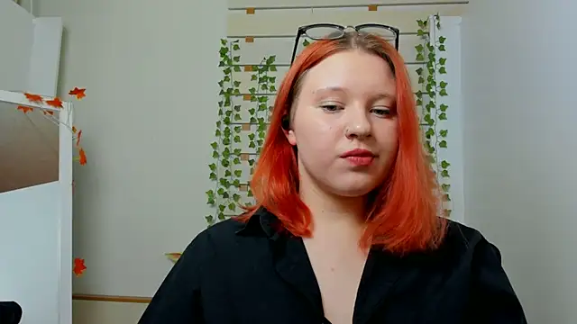 ScarletVixen  online show from October 11, 6:53 pm